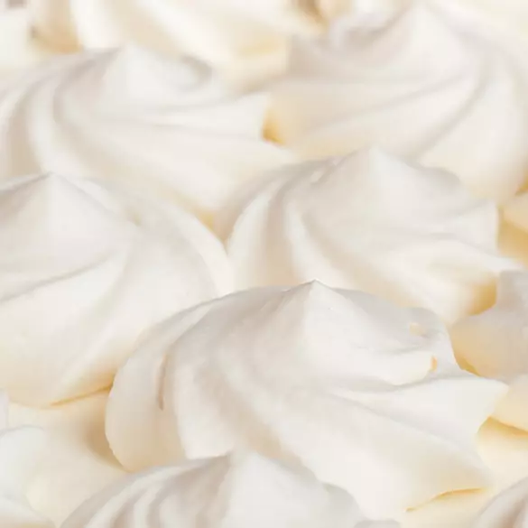 Suga Baddie scent top notes are whipped cream texture, representing top notes of whipped cream, powdered sugar, and sparkling bergamot.