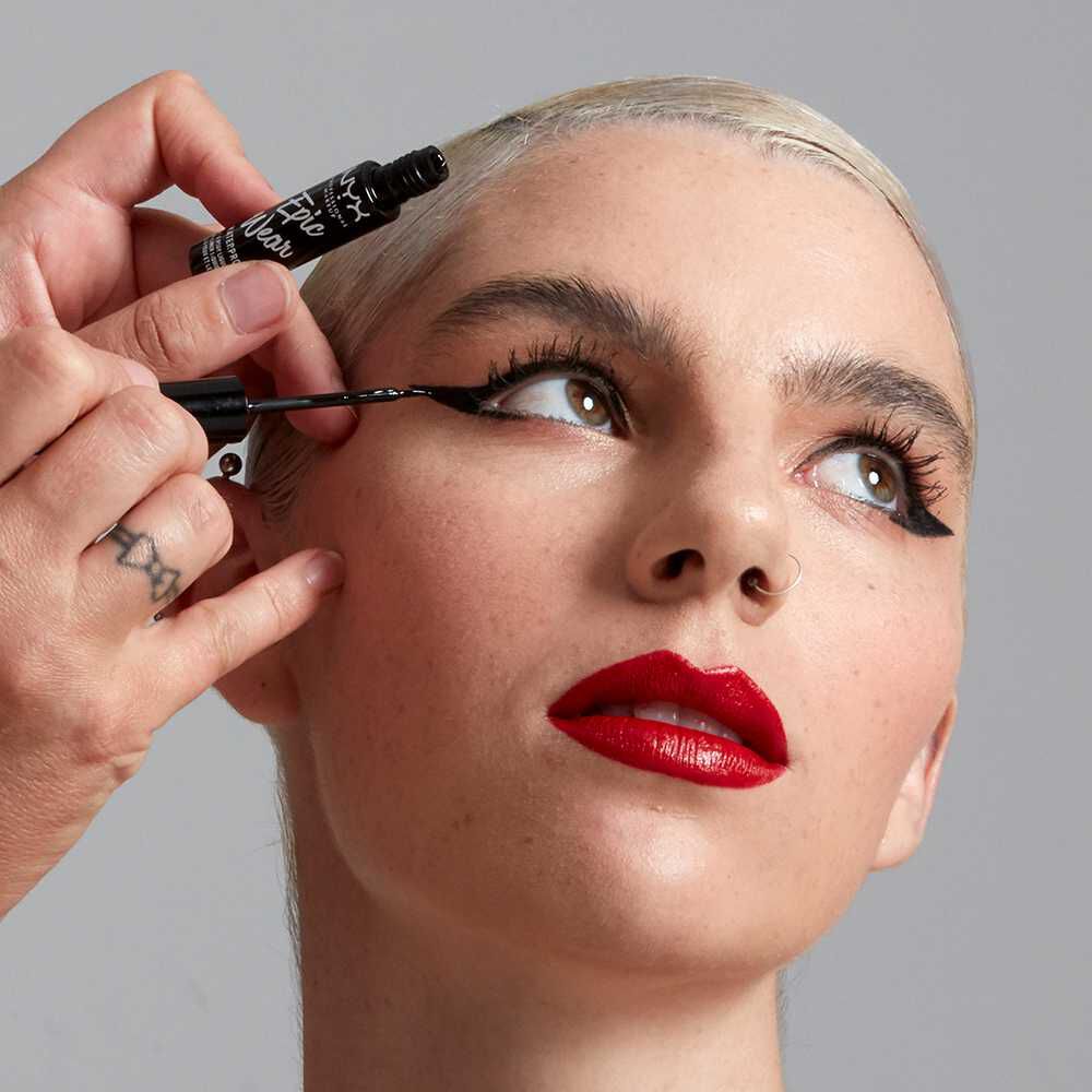 Eyeliner liquide Epic Wear